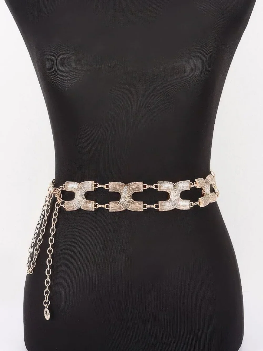 Textured X-link Chain Plus Size Belt